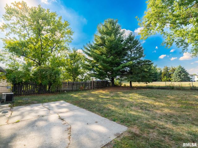 3925 W CREIGHTON Terrace, Peoria, IL 61615