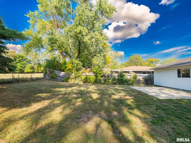 3925 W CREIGHTON Terrace, Peoria, IL 61615