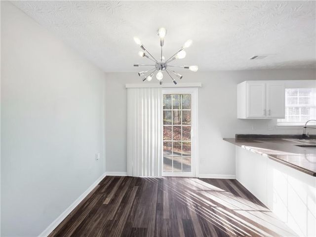 5539 Pineridge Court, Forest Park, GA 30297