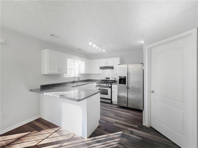 5539 Pineridge Court, Forest Park, GA 30297