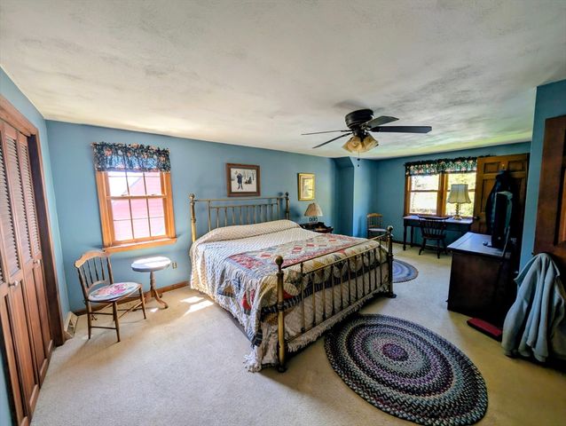 178 Dennison Hill Rd, Southbridge, MA 01550