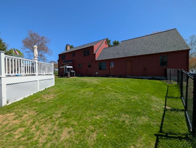 178 Dennison Hill Rd, Southbridge, MA 01550