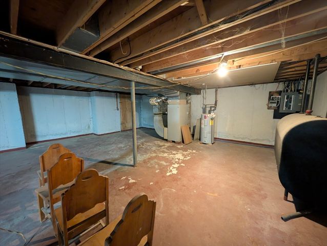 178 Dennison Hill Rd, Southbridge, MA 01550