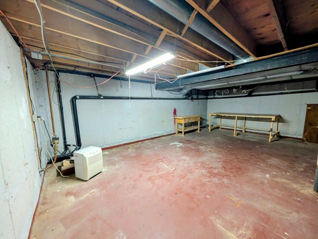 178 Dennison Hill Rd, Southbridge, MA 01550
