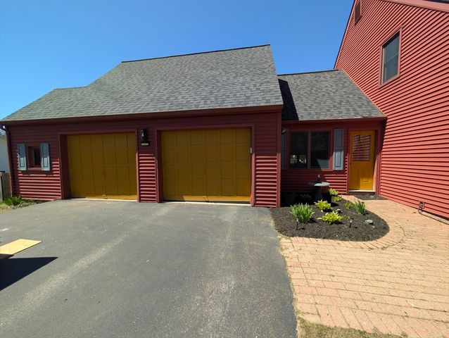 178 Dennison Hill Rd, Southbridge, MA 01550