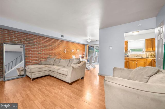 825 WOODCHUCK LN, Reading, PA 19606