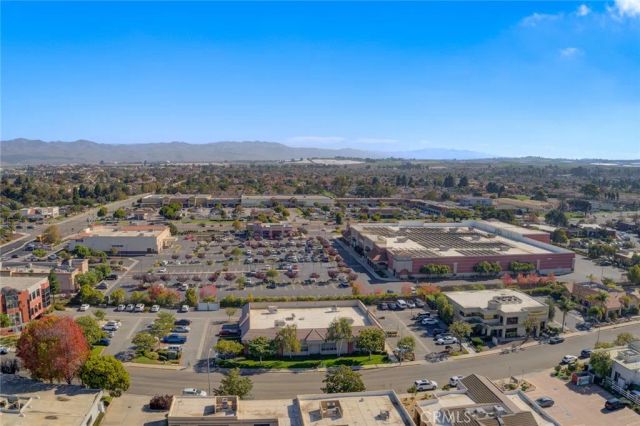 2479 Country, Santa Maria, CA 93455