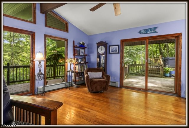 118 Ridge Rd, Hampton Twp., NJ 07860