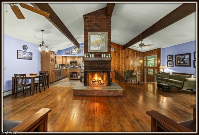 118 Ridge Rd, Hampton Twp., NJ 07860