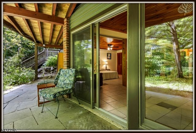 118 Ridge Rd, Hampton Twp., NJ 07860