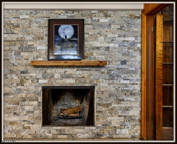 118 Ridge Rd, Hampton Twp., NJ 07860