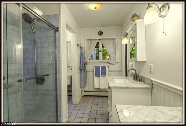 118 Ridge Rd, Hampton Twp., NJ 07860