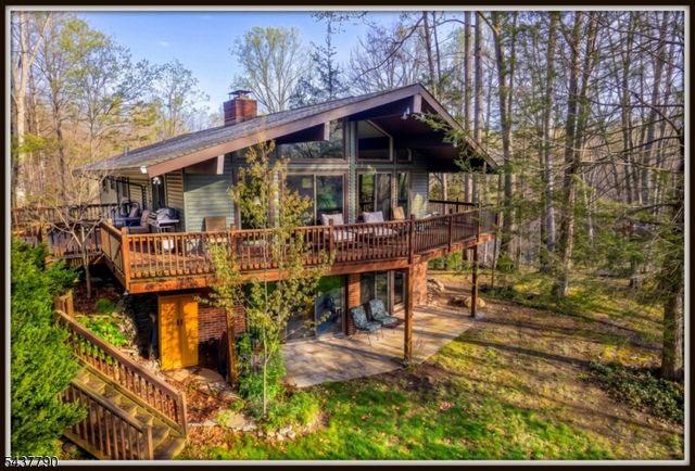 118 Ridge Rd, Hampton Twp., NJ 07860