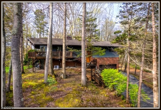 118 Ridge Rd, Hampton Twp., NJ 07860