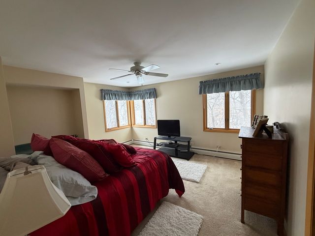 501 Glenwood Trail, Elgin, IL 60120