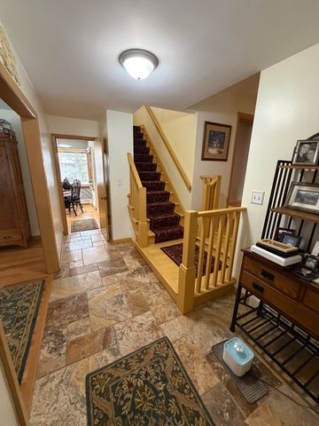 501 Glenwood Trail, Elgin, IL 60120