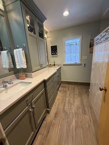 501 Glenwood Trail, Elgin, IL 60120