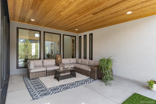 7125 Skygazer Street, Castle Pines, CO 80108