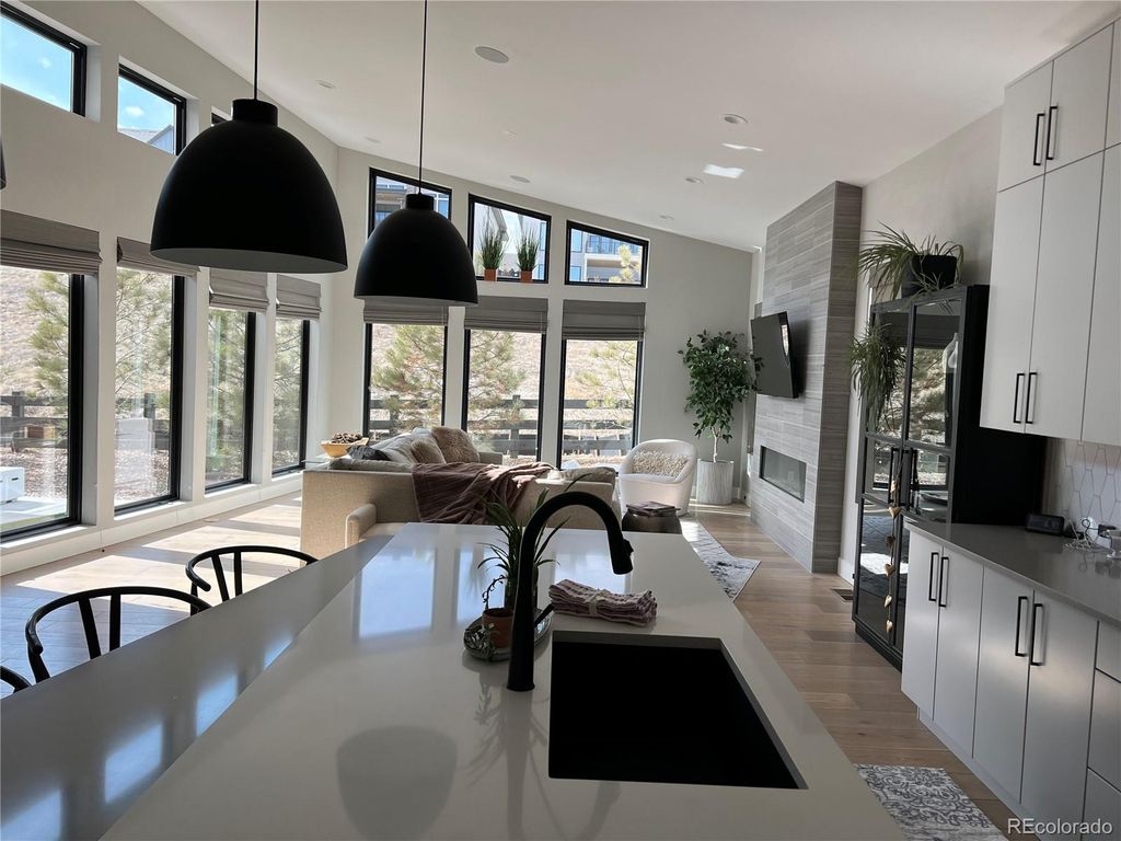 7125 Skygazer Street, Castle Pines, CO 80108