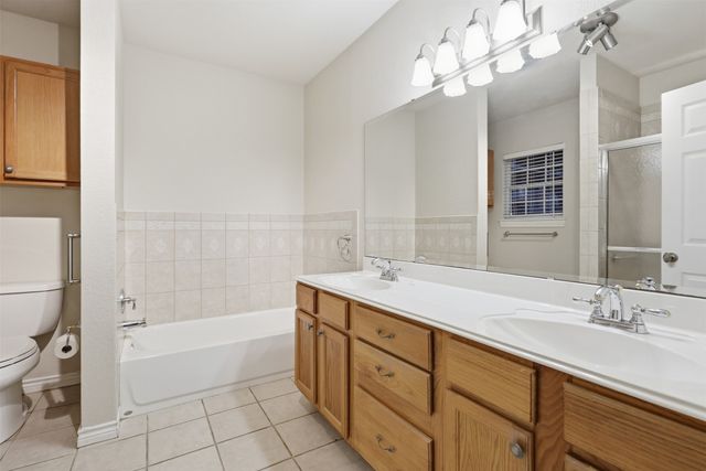 321 S Main Street, Irving, TX 75060