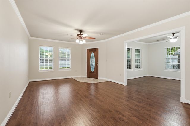 321 S Main Street, Irving, TX 75060