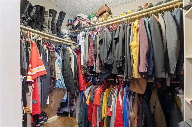 15645 W 154th Street, Olathe, KS 66062