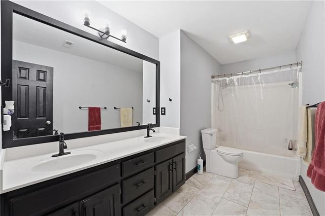 15645 W 154th Street, Olathe, KS 66062