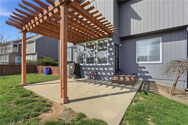 15645 W 154th Street, Olathe, KS 66062