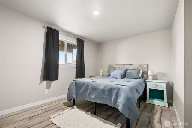 34 4th Street S, Pacific Beach, WA 98571