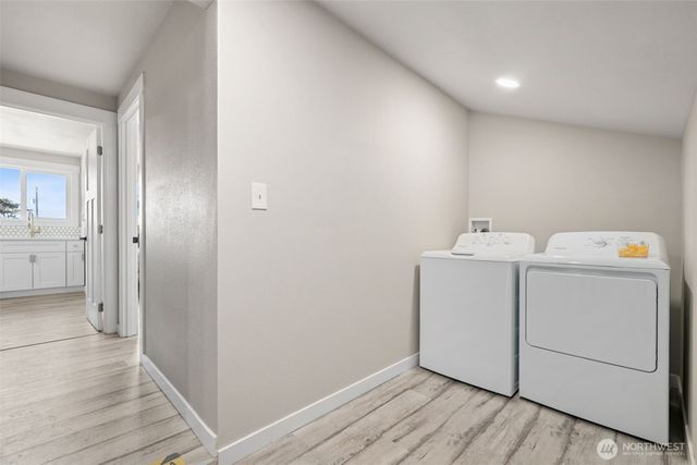 34 4th Street S, Pacific Beach, WA 98571