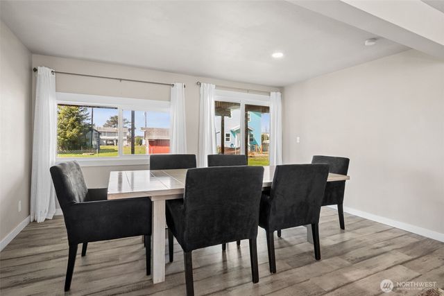 34 4th Street S, Pacific Beach, WA 98571