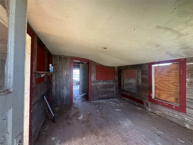 407 Iredell Road, Hico, TX 76457