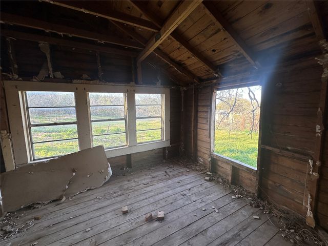 407 Iredell Road, Hico, TX 76457