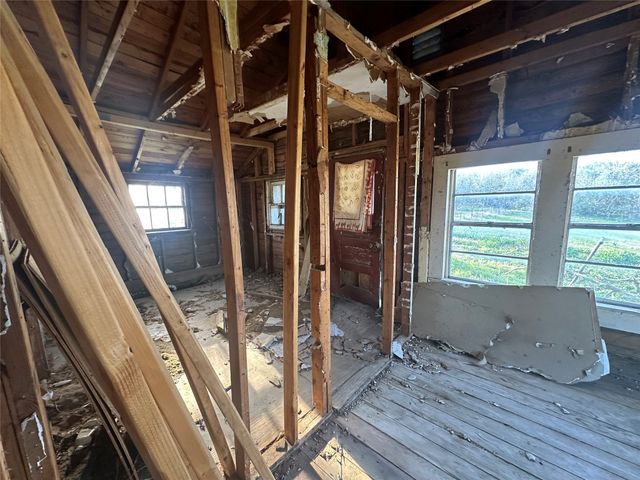 407 Iredell Road, Hico, TX 76457