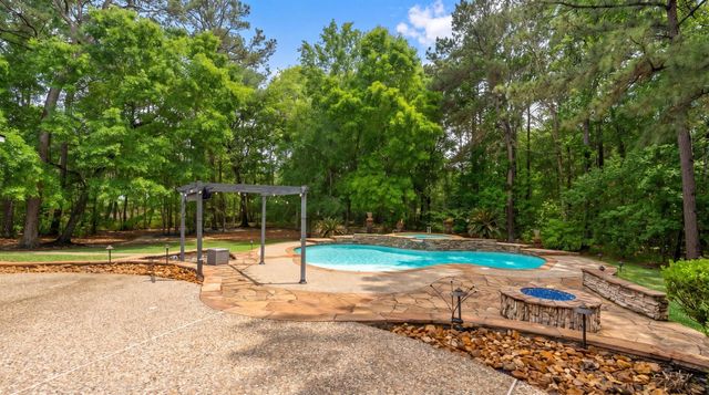 13258 Overlook Court, Conroe, TX 77302