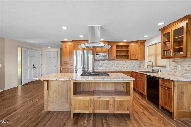 340 Miner Way, Jacksonville, OR 97530