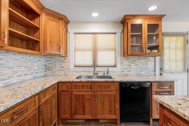 340 Miner Way, Jacksonville, OR 97530