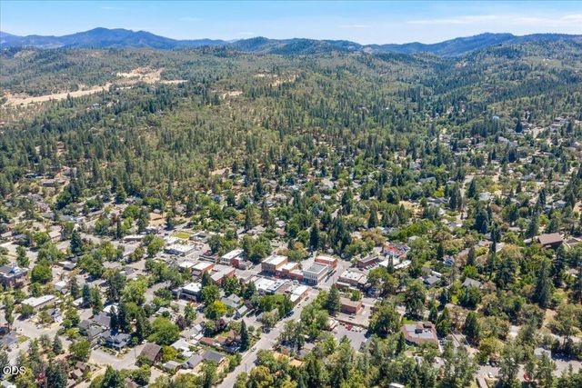 340 Miner Way, Jacksonville, OR 97530
