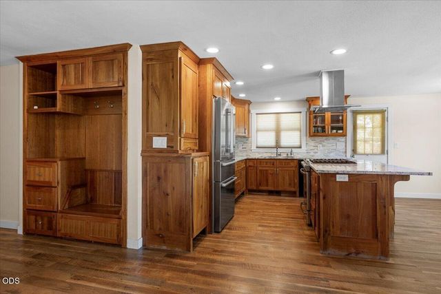 340 Miner Way, Jacksonville, OR 97530