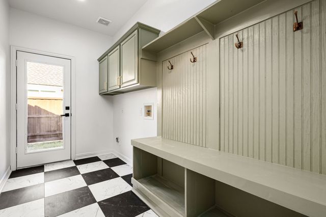 696 Hollow Circle, Coppell, TX 75019