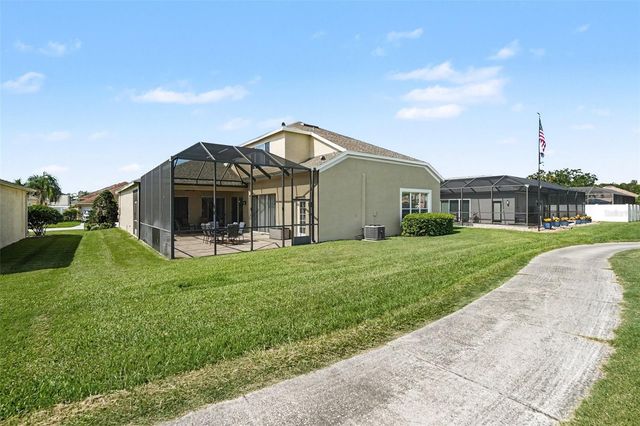 25741 RISEN STAR DR, Wesley Chapel, FL 33544