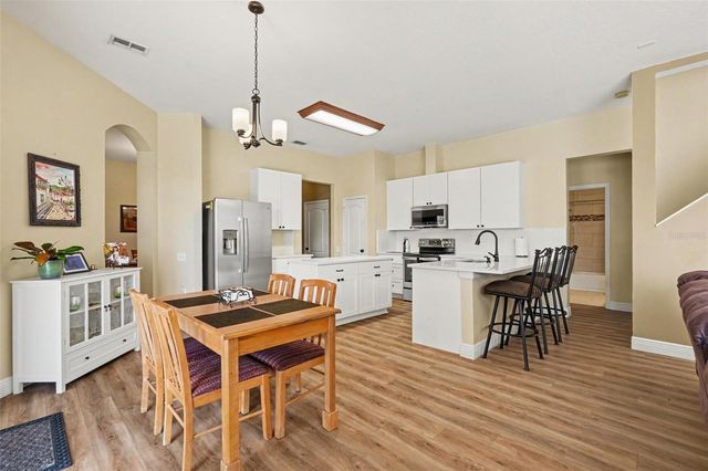 25741 RISEN STAR DR, Wesley Chapel, FL 33544