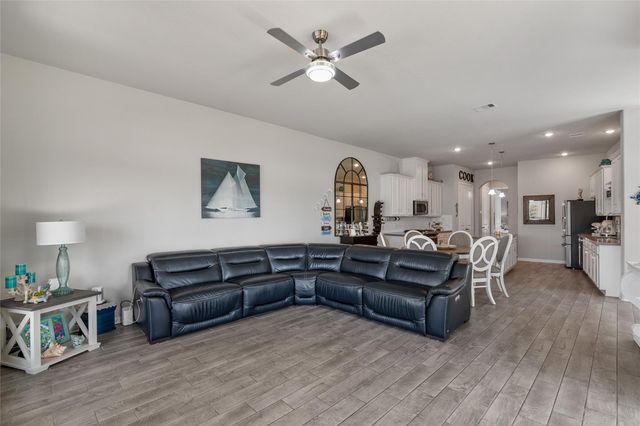 1113 San Jacinto Street, La Porte, TX 77571