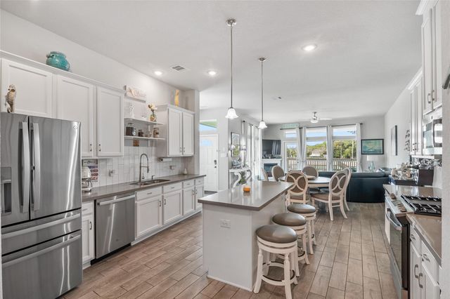 1113 San Jacinto Street, La Porte, TX 77571