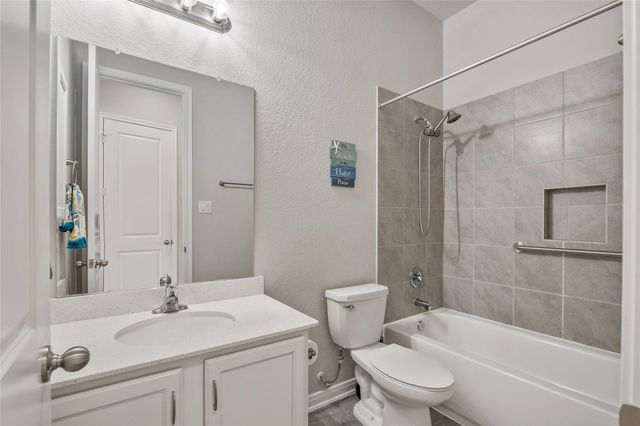 1113 San Jacinto Street, La Porte, TX 77571