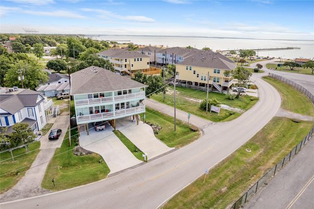 1113 San Jacinto Street, La Porte, TX 77571