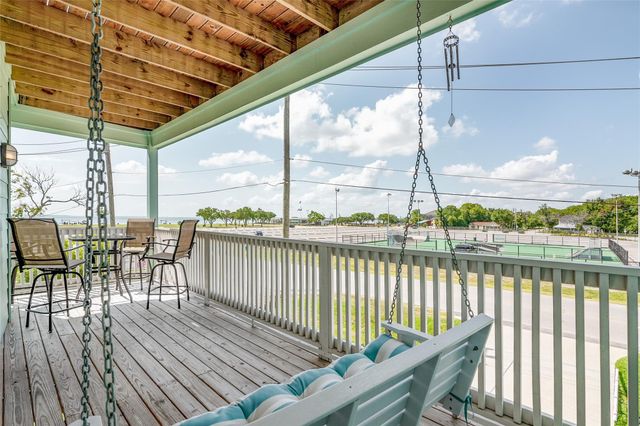 1113 San Jacinto Street, La Porte, TX 77571