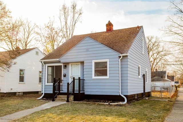 19100 Kingsville Street, Harper Woods, MI 48225