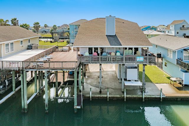 306 Galleon Drive, Freeport, TX 77541