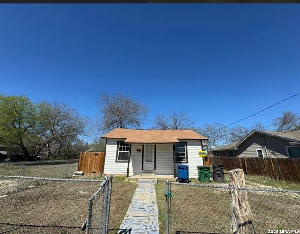 125 SMALLWOOD DR, San Antonio, TX 78210